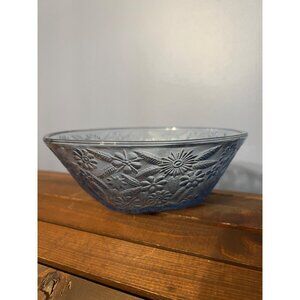 Vintage‎ Indiana Glass Light Blue Bowl Pineapple Floral Pattern 7.5" Diameter
